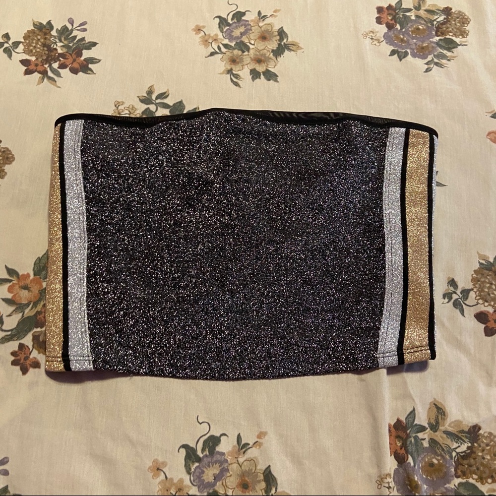 PINK crop top with glitter